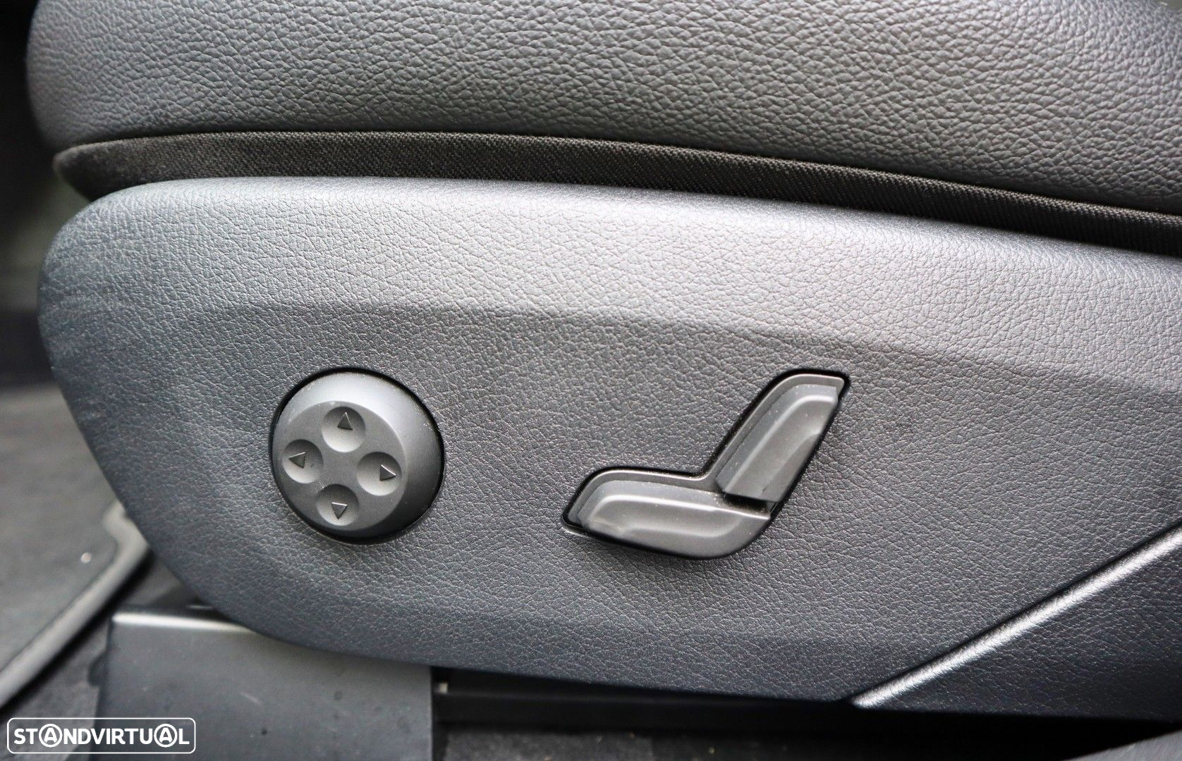 Mercedes-Benz EQE 300 AMG Line - 19