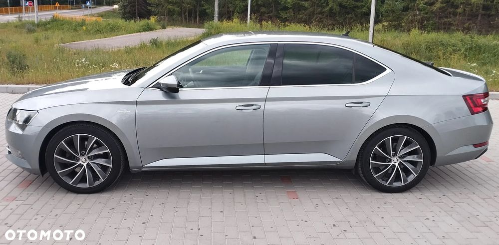 Skoda Superb 2.0 TDI 4x4 L&K DSG - 20