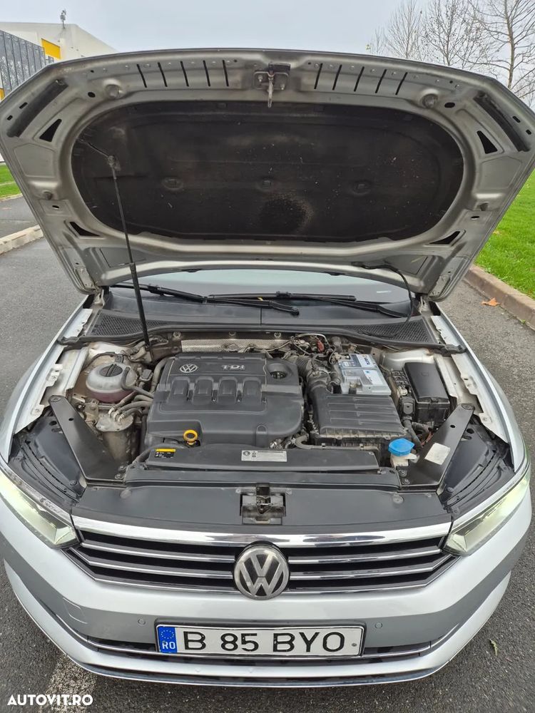Volkswagen Passat Variant 2.0 TDI DSG (BlueMotion Technology) Highline - 23