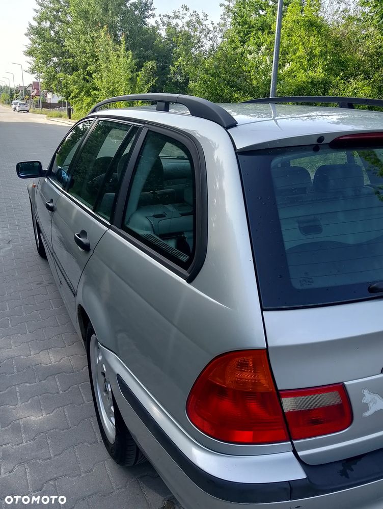 BMW Seria 3 320d Edition Exclusive - 12