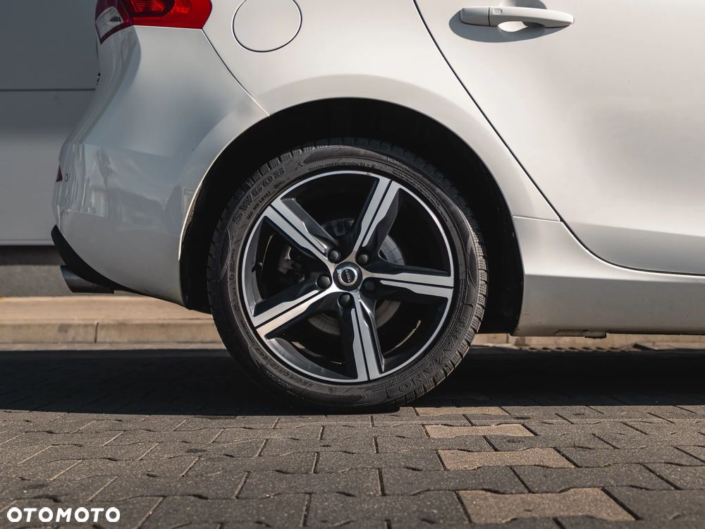 Volvo V40 D3 Drive-E Inscription - 11
