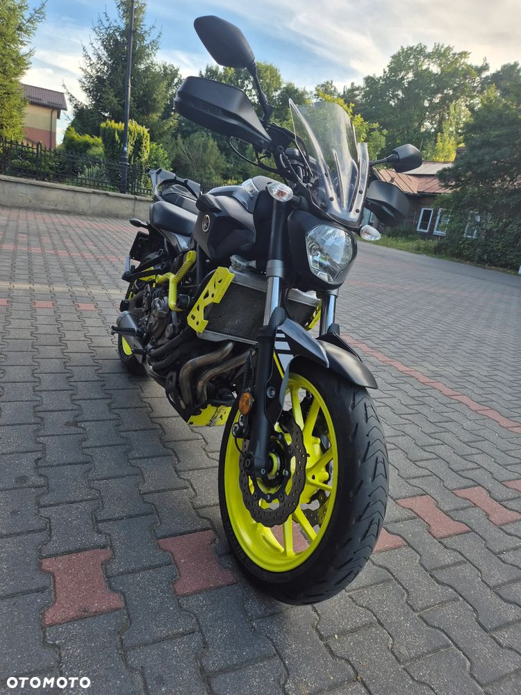 Yamaha MT - 4