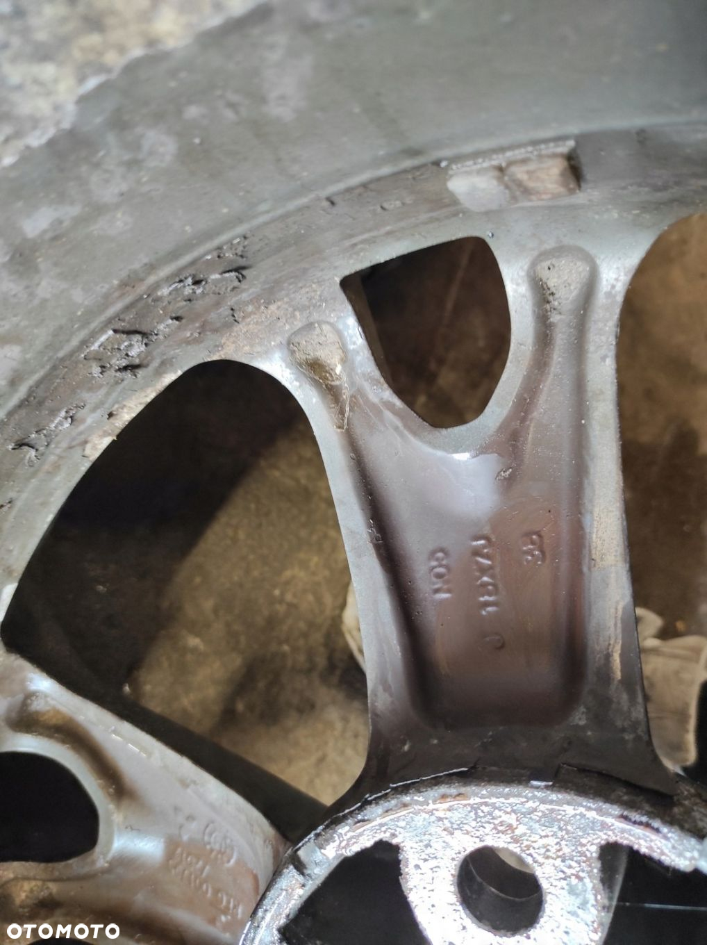 MITSUBISHI OUTLANDER III FELGI ALUMINIOWE 18 KOŁA 225/55 R18 CAŁOROCZNE - 16