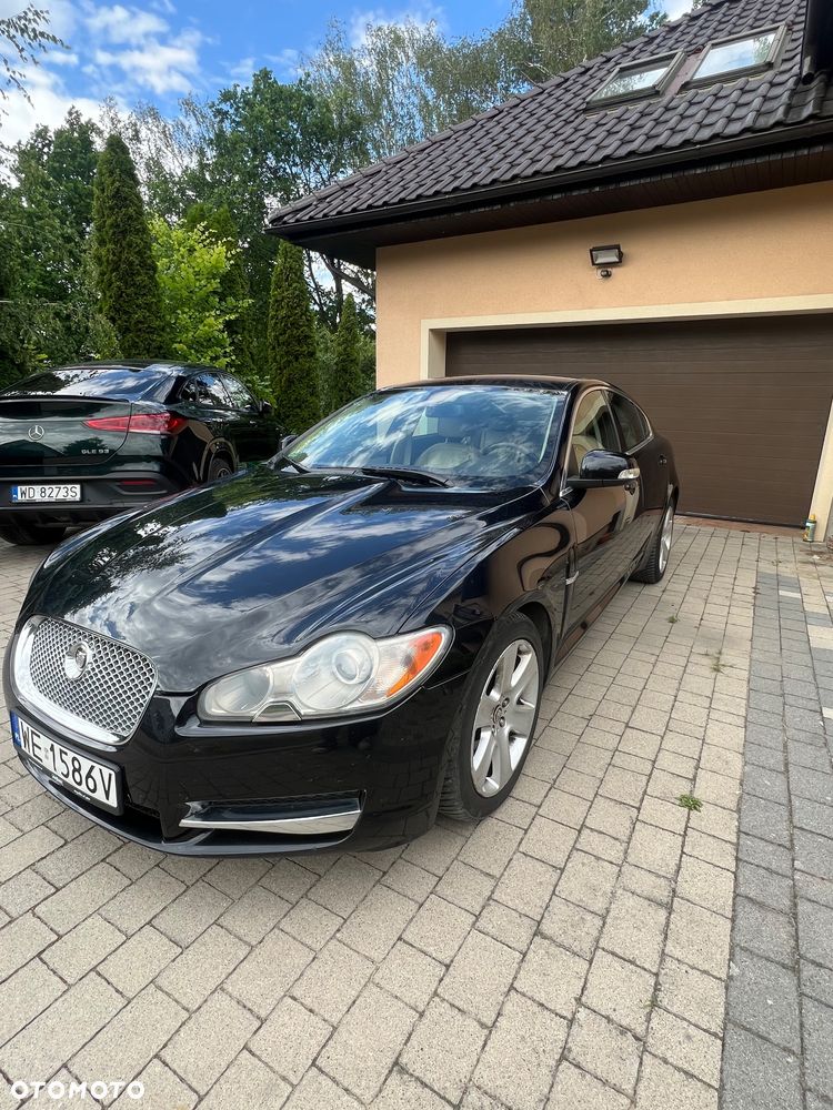 Jaguar XF 2.7 V6 D Premium Luxury - 8