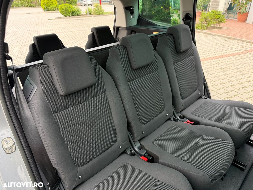 Peugeot 5008 1.6 THP Active - 16