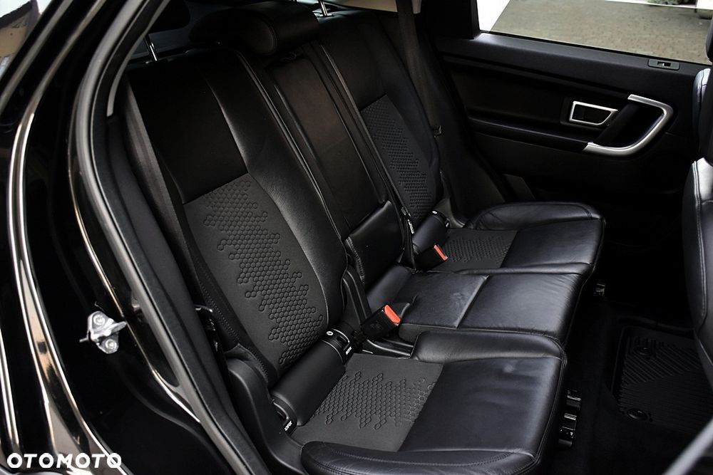 Land Rover Discovery Sport 2.0 TD4 Pure - 40