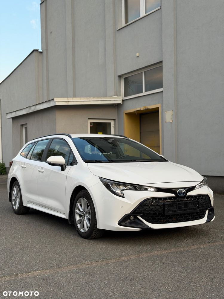 Toyota Corolla 1.8 Hybrid Team Deutschland - 3