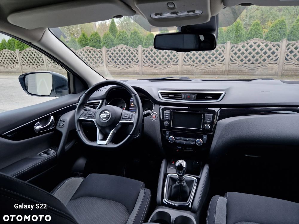 Nissan Qashqai 1.3 DIG-T TEKNA - 26