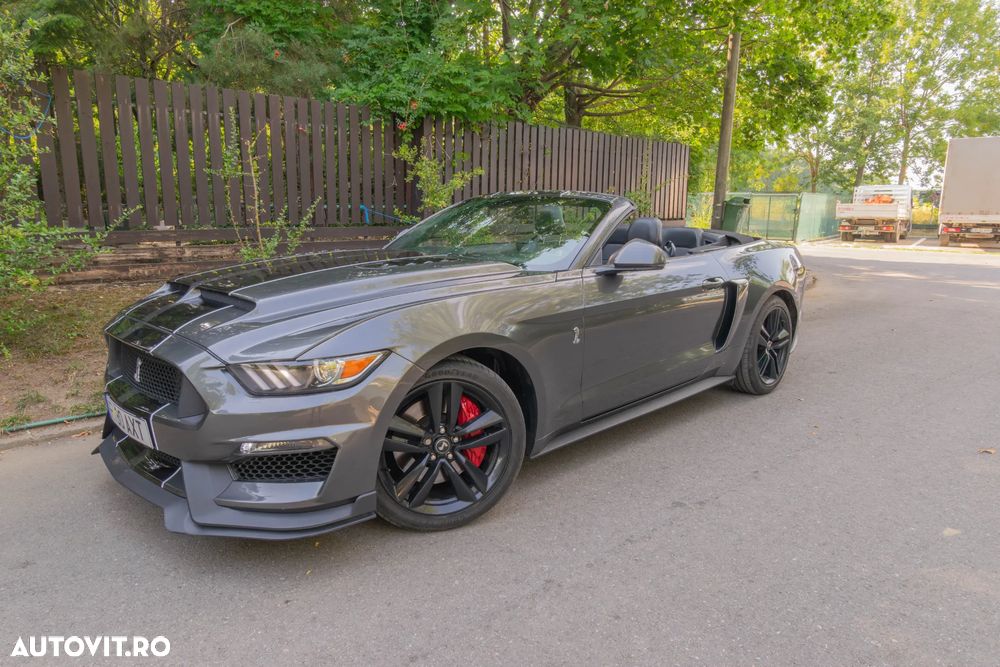 Ford Mustang - 25