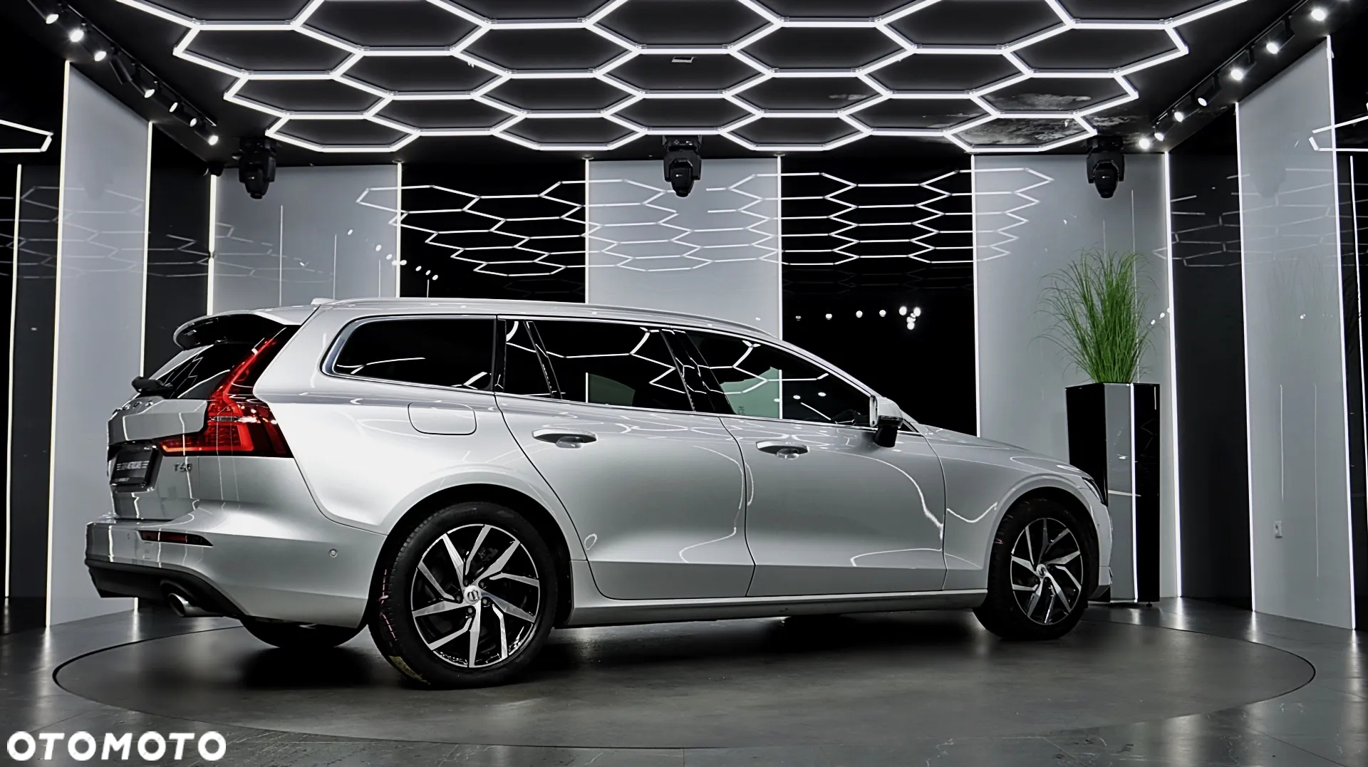 Volvo V60 T6 AWD Geartronic Momentum - 10