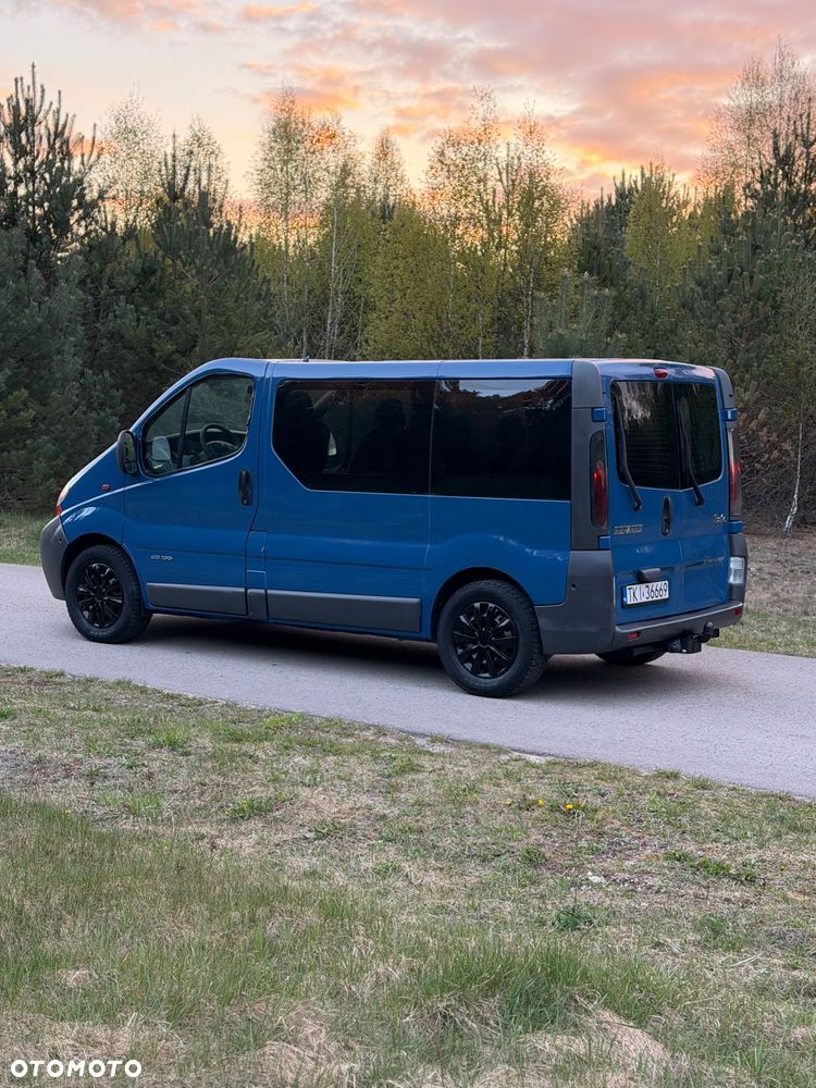 Renault Trafic Passenger Authentique - 3
