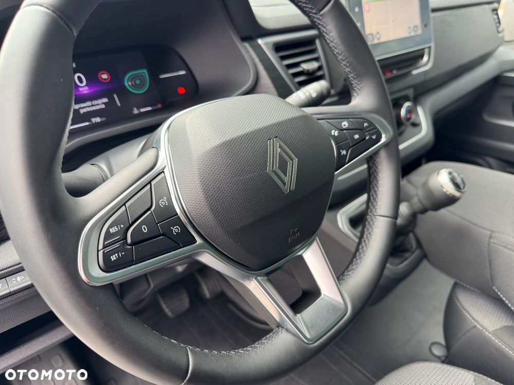 Renault Trafic - 13