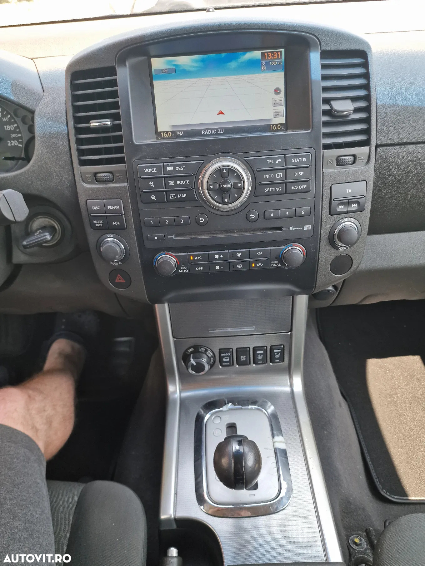Nissan Navara 2.5 dCi DPF 4X4 Double Cab LE Plus Aut. - 15
