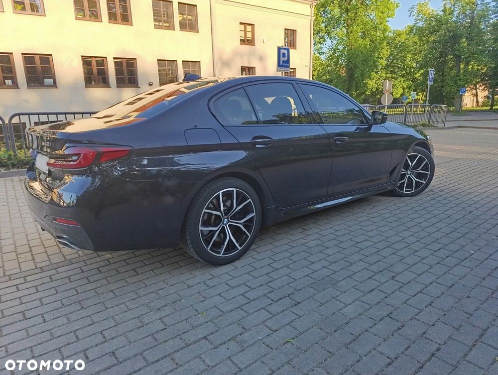 BMW Seria 5 540i xDrive M Sport Edition - 4