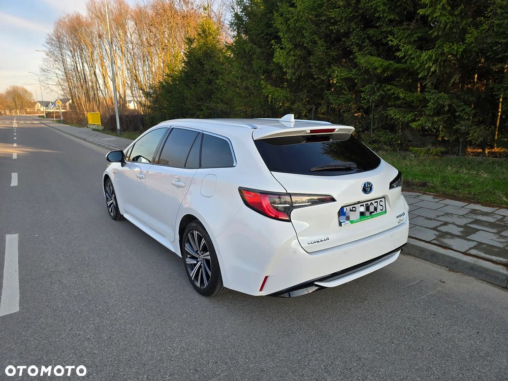 Toyota Corolla 2.0 Hybrid Comfort - 6