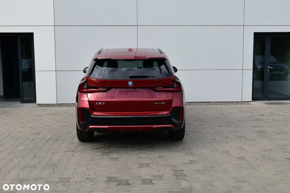BMW iX1 xDrive30 66.5kWh M Sport Edition - 4