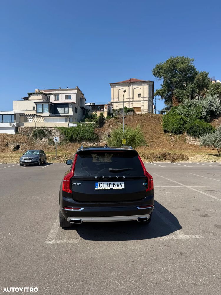 Volvo XC 90 D5 AWD Geartronic RDesign - 4