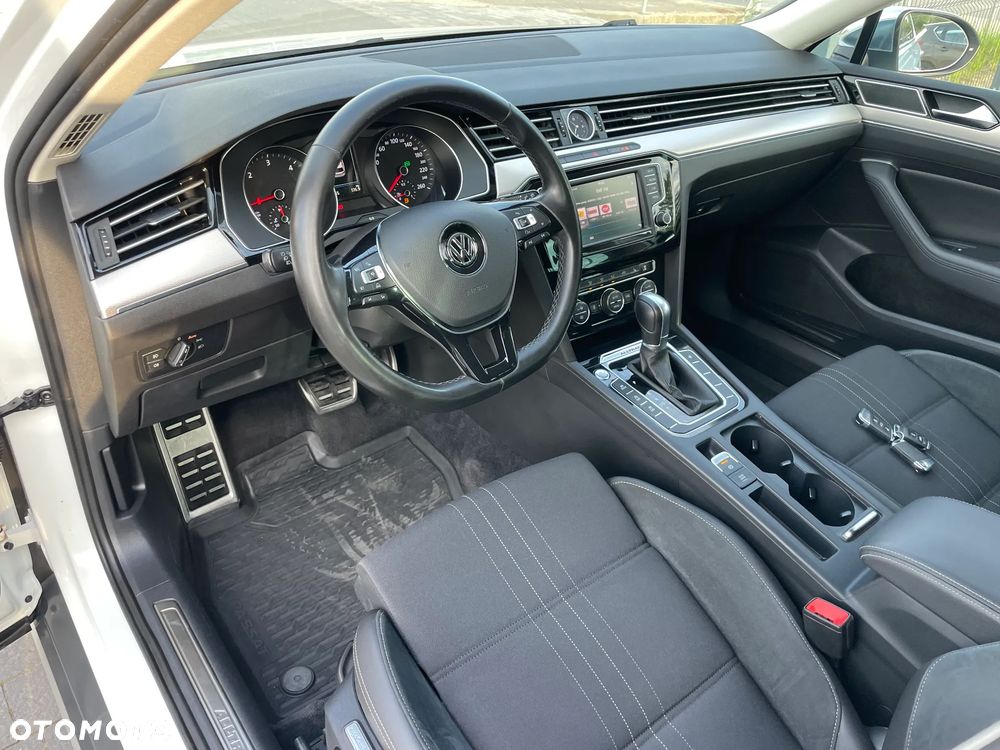 Volkswagen Passat Alltrack 2.0 TDI SCR 4Motion DSG (BMT) - 20