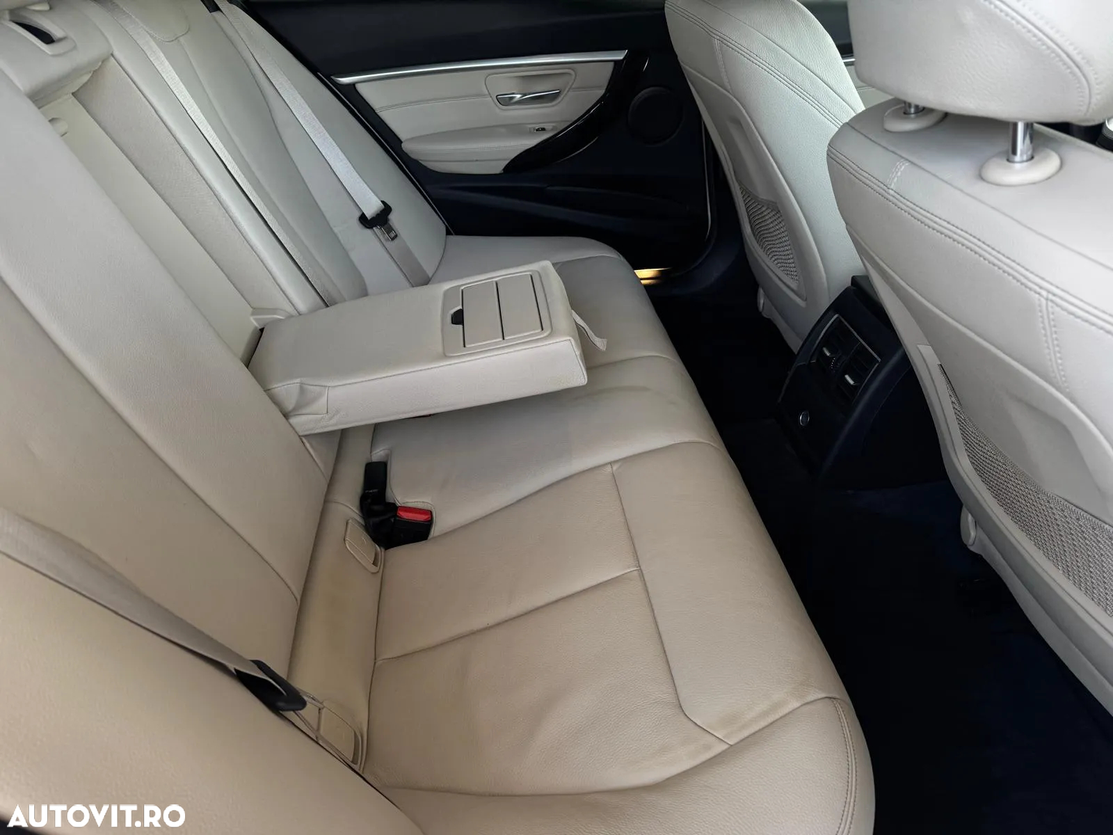 BMW Seria 3 320d Touring xDrive Aut. Luxury Line - 12