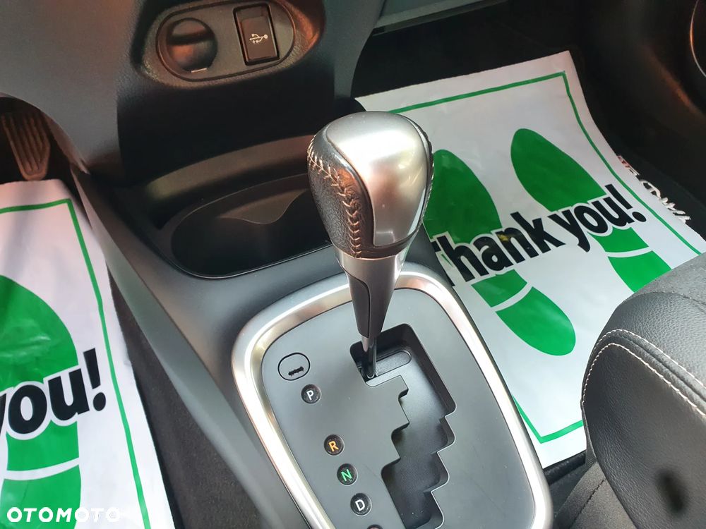 Toyota Yaris 1.5 VVT-i GR Sport - 24