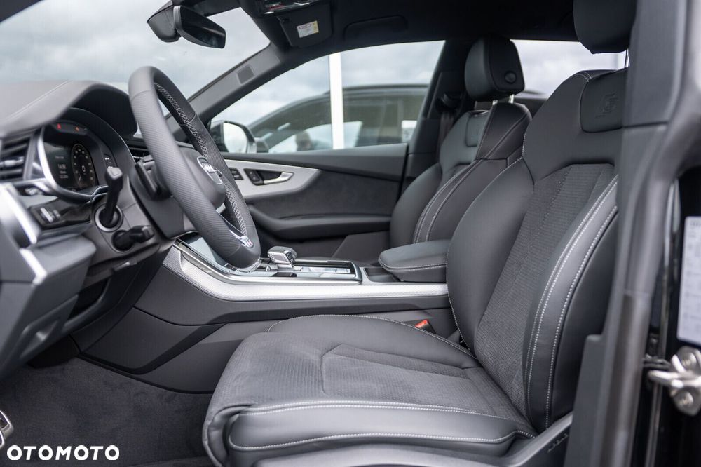 Audi Q8 - 16