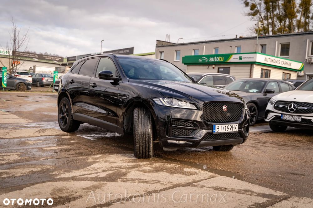 Jaguar F-Pace - 4