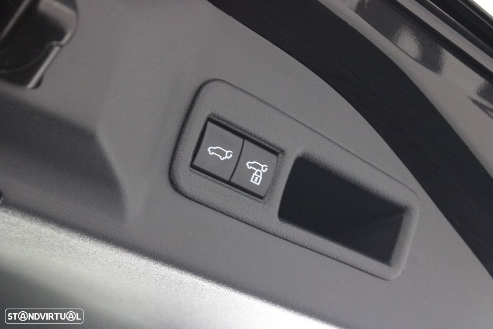 Toyota bZ4X 71,4 kWh Exclusive - 35