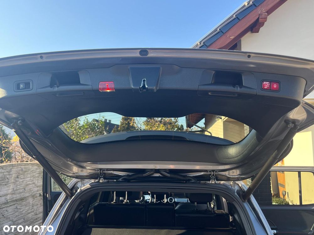 Mercedes-Benz GLB 200 d 8G-DCT AMG Line - 10