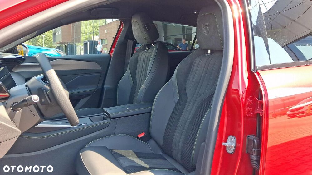 Peugeot 308 1.2 mHEV GT Exclusive S&S e-DCS6 - 17