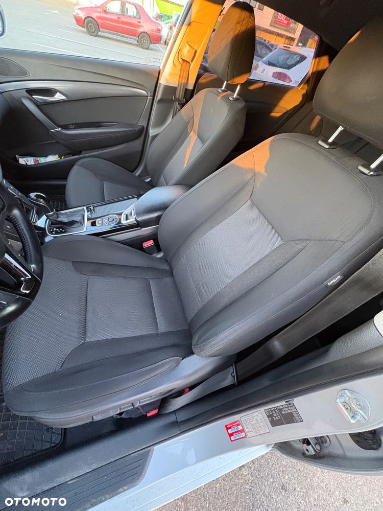 Hyundai i40 1.7 CRDi Comfort + - 10