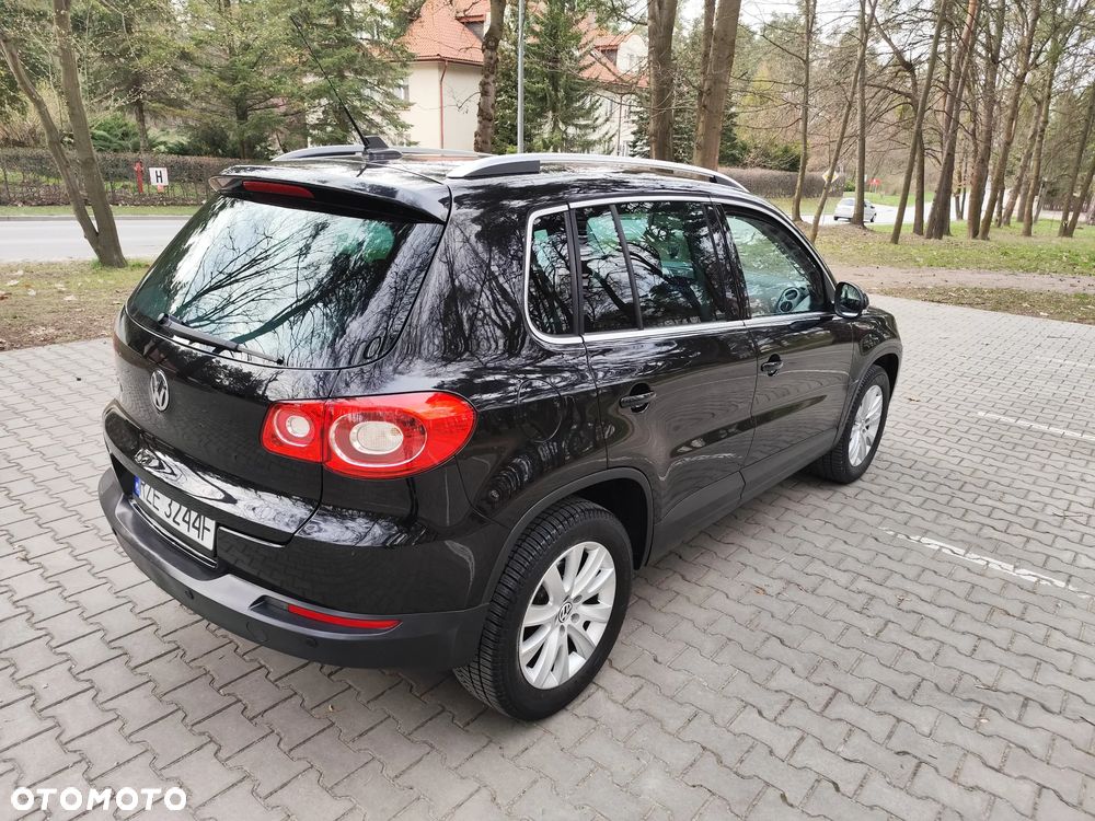 Volkswagen Tiguan - 10