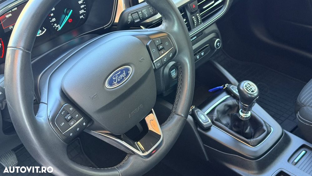 Ford Focus 1.0 EcoBoost Titanium - 16
