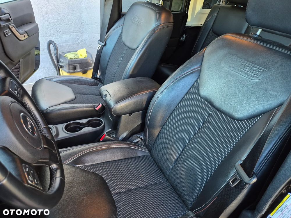 Jeep Wrangler 2.8 CRD Unlim Black Edition II - 31