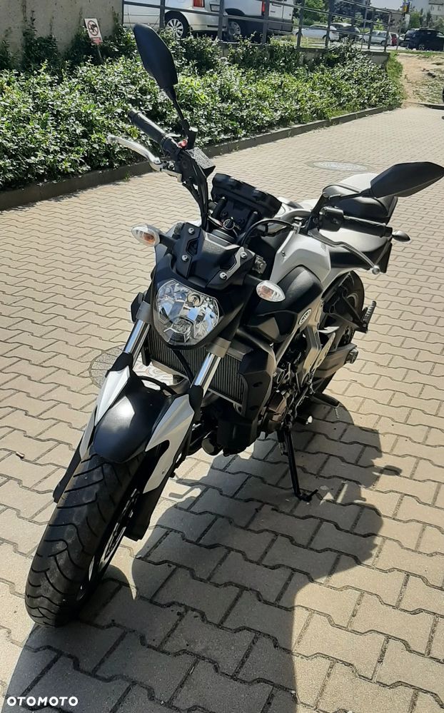Yamaha MT - 5