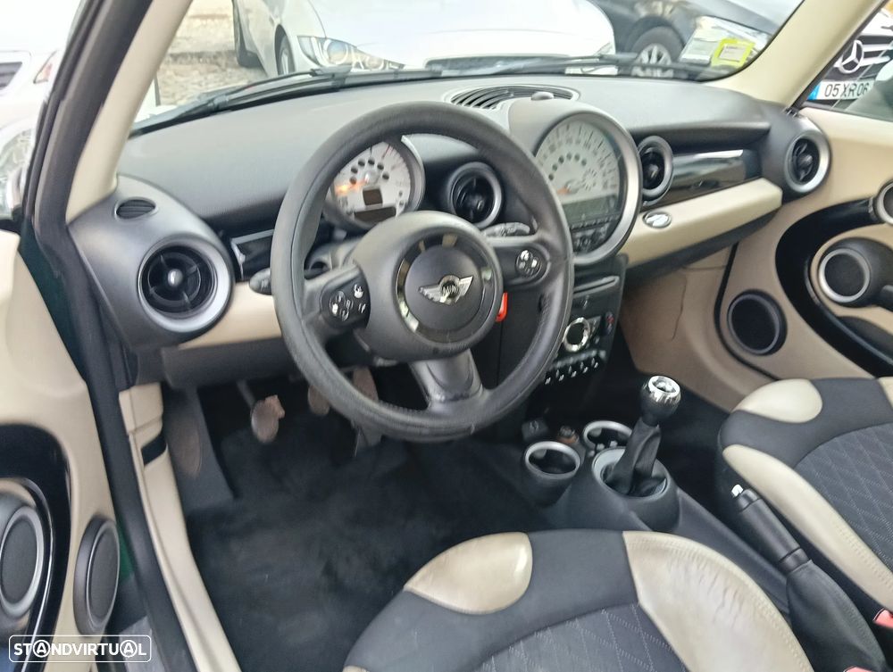 MINI 3 Portas Cooper D - 22