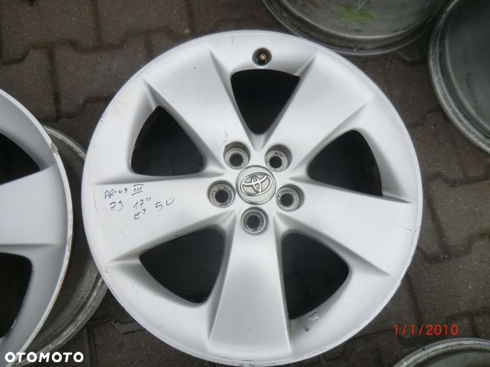 TOYOTA PRIUS FELGI ALUMINIOWE 17 5X100 ET50 - 5