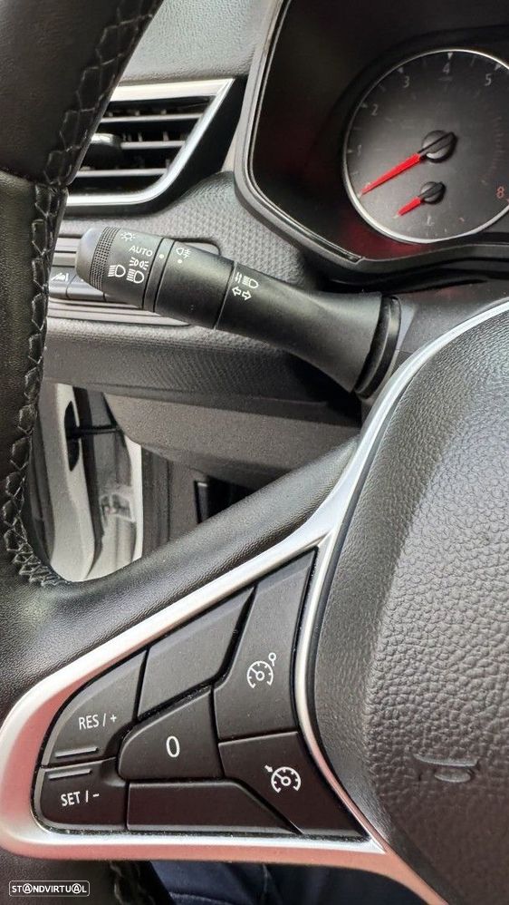 Renault Clio 1.0 TCe Evolution - 17