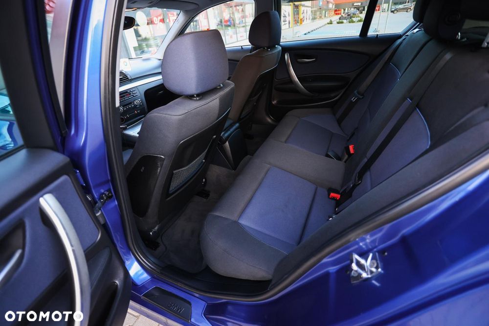 BMW Seria 1 118d - 25