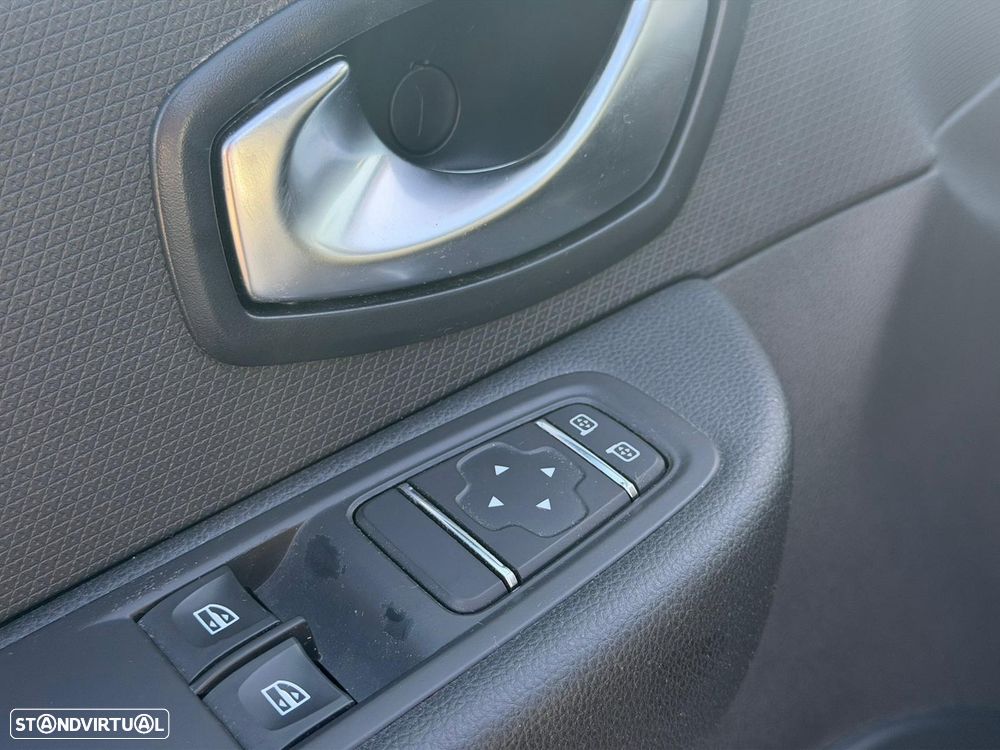 Renault Clio 1.5 dCi Zen - 7