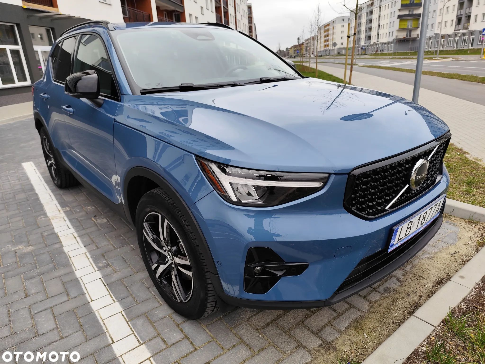 Volvo XC 40 B5 AWD Ultimate Dark - 1