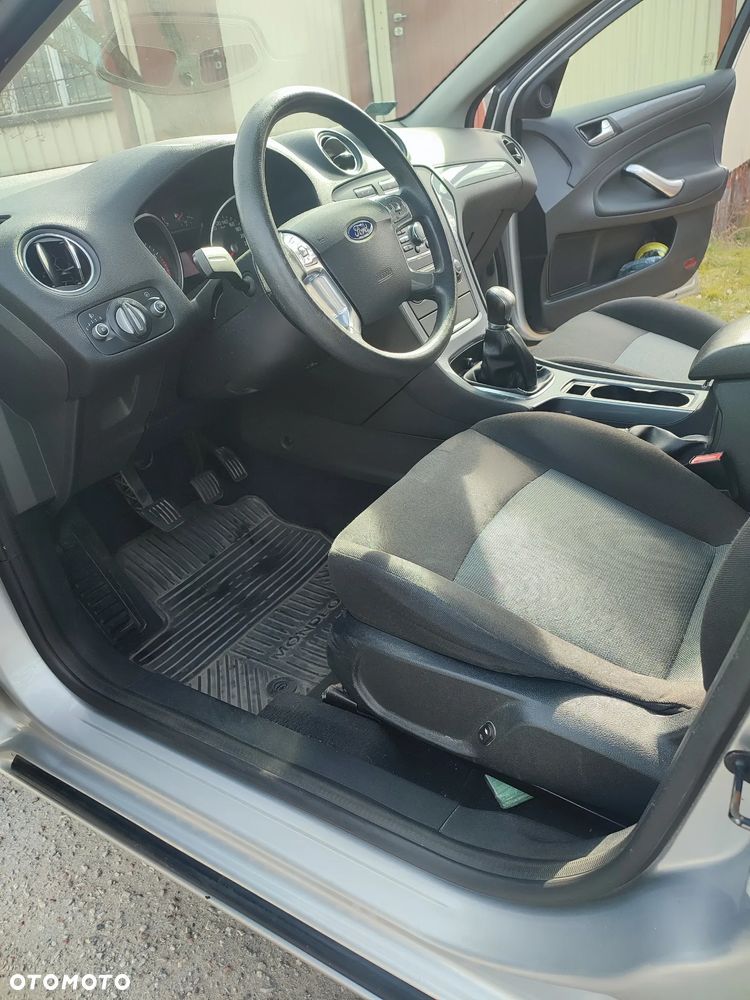 Ford Mondeo - 7