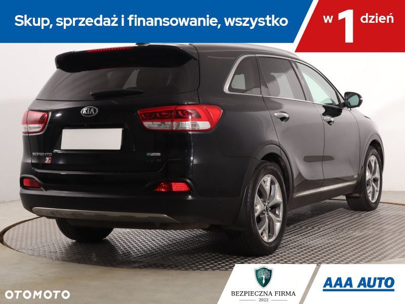 Kia Sorento - 7
