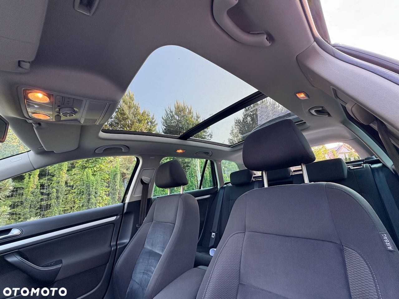 Volkswagen Golf VI 2.0 TDI Highline - 8