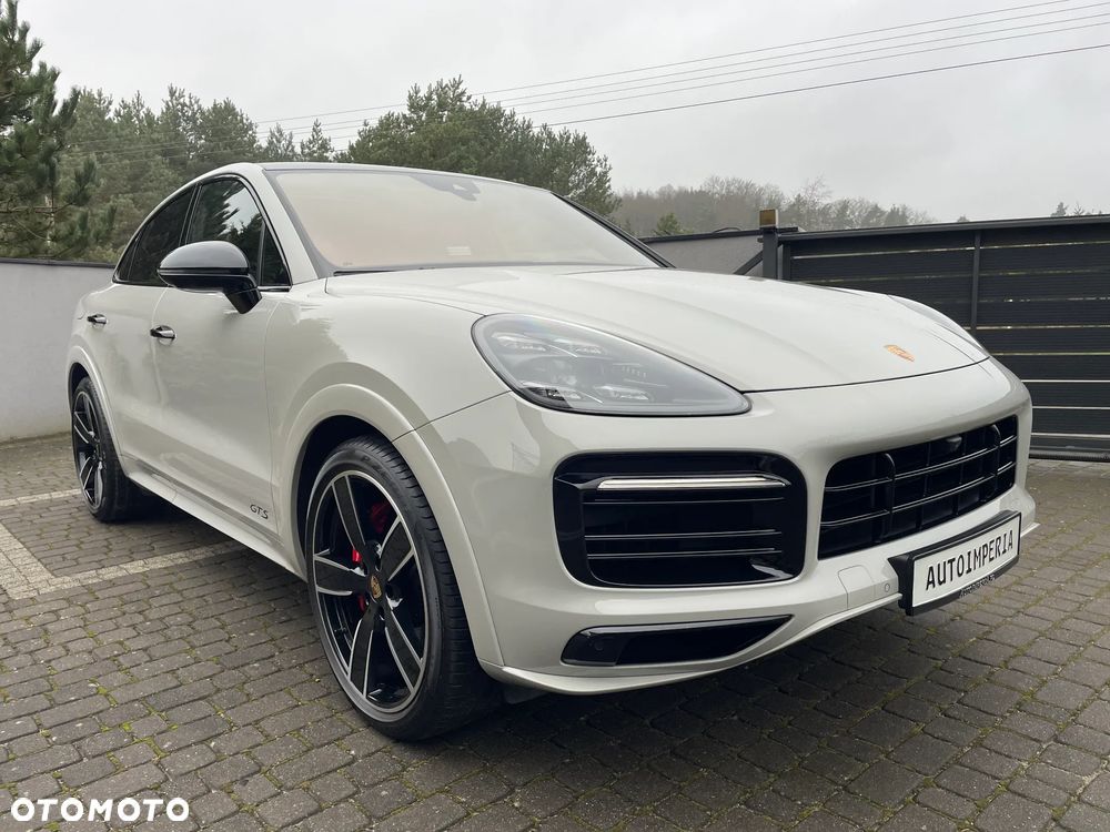 Porsche Cayenne - 2