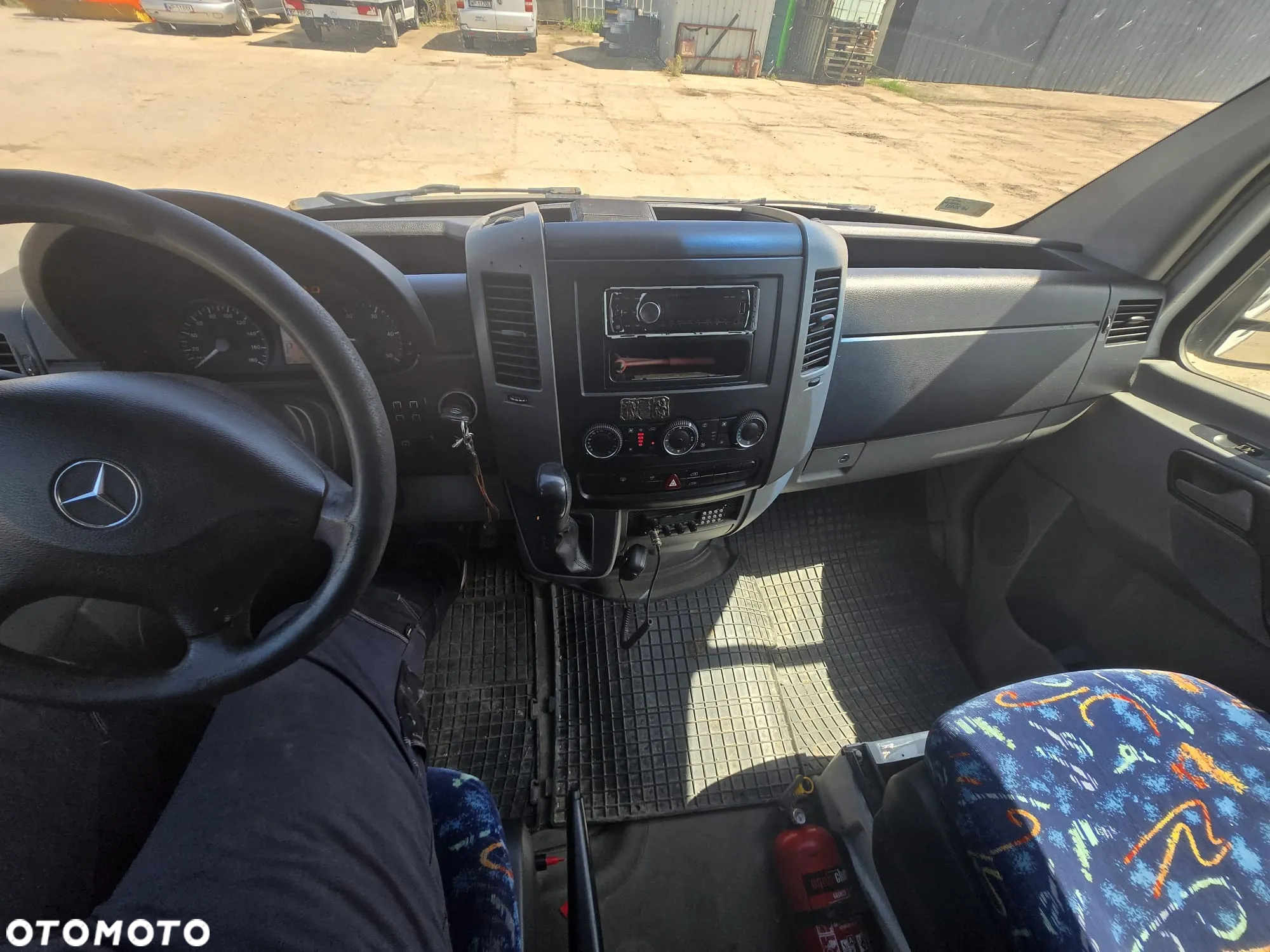 Mercedes-Benz Sprinter - 2