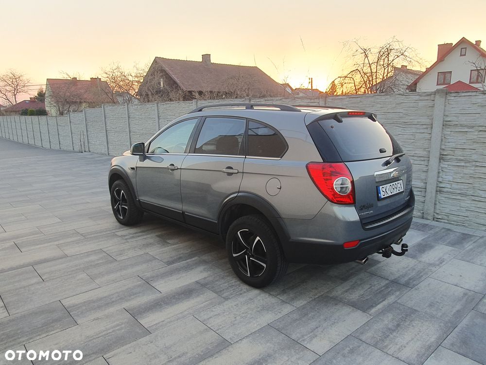 Chevrolet Captiva 2.4 2WD 5 Sitzer LS - 19