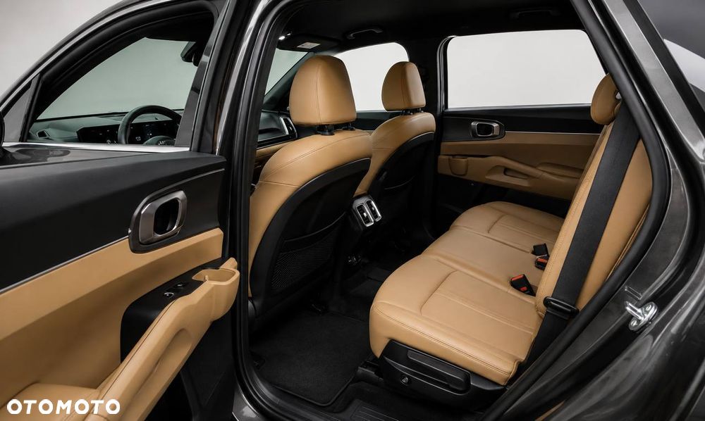 Kia Sorento - 12