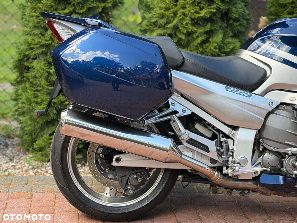 Yamaha FJR - 9