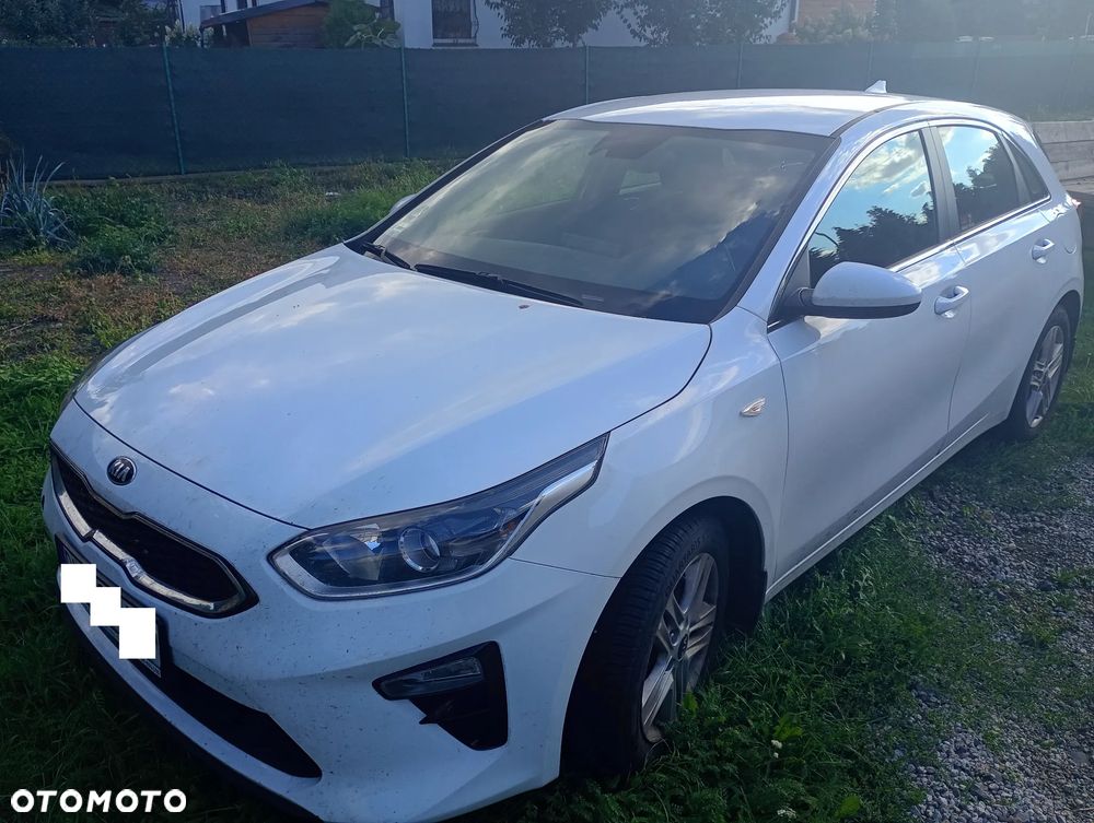 Kia Ceed - 4