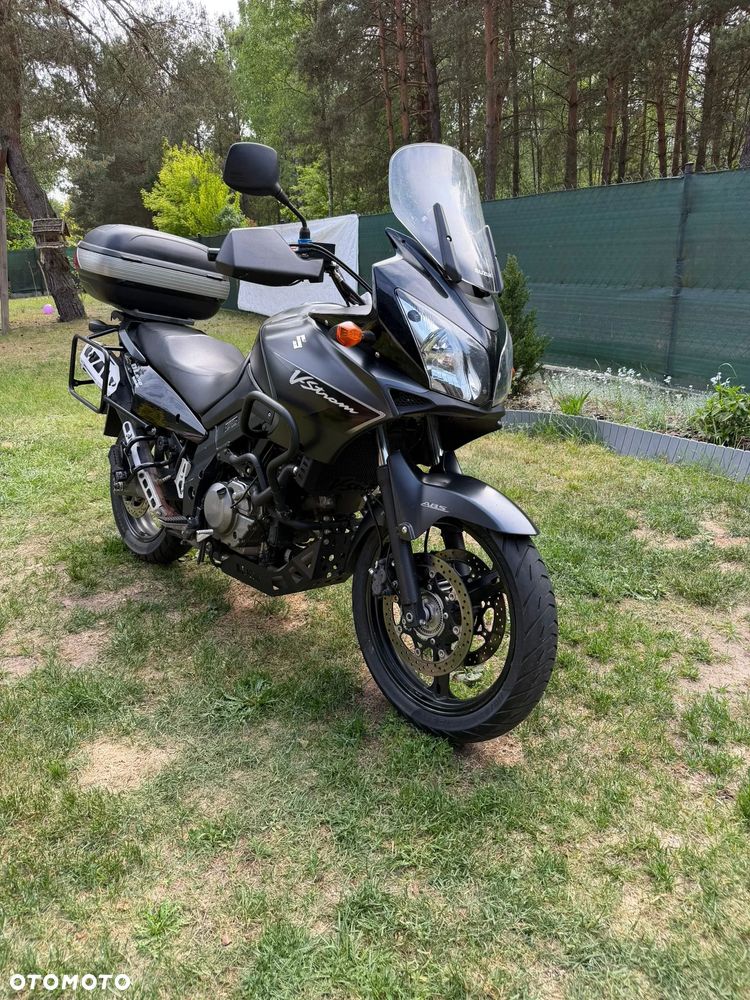 Suzuki V-STROM - 1
